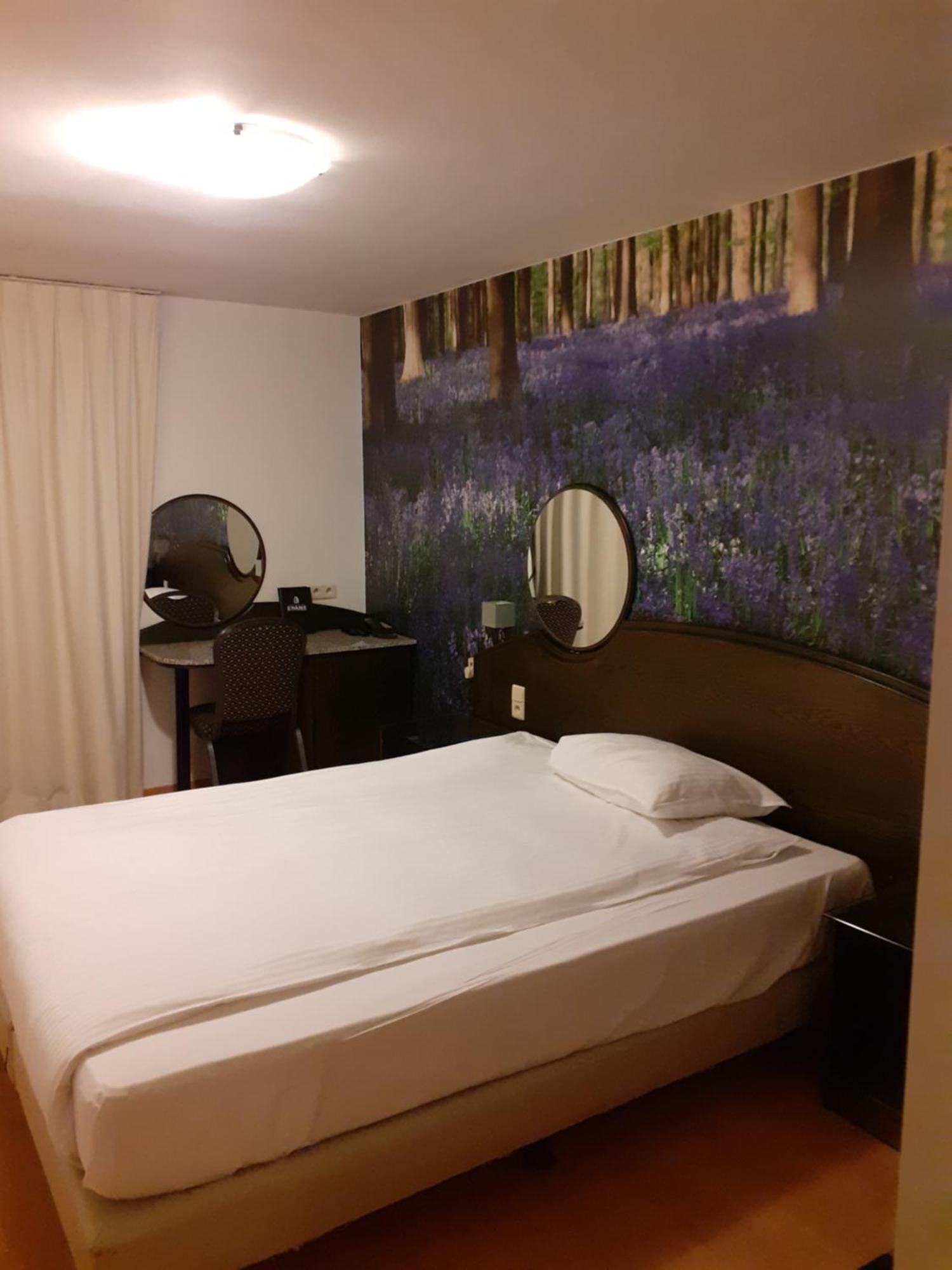 Alsput Hotel Halle  Exteriör bild
